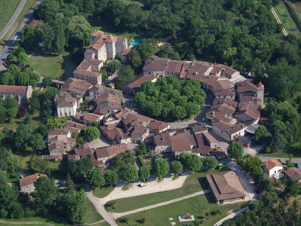 Du Cote De Chez Jeanne Hotel Fourcès Kültér fotó